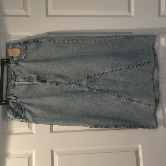 LEVI'S Iconic Denim Side-Slit Maxi Skirt Blue Size 34 - Picture 2 of 8